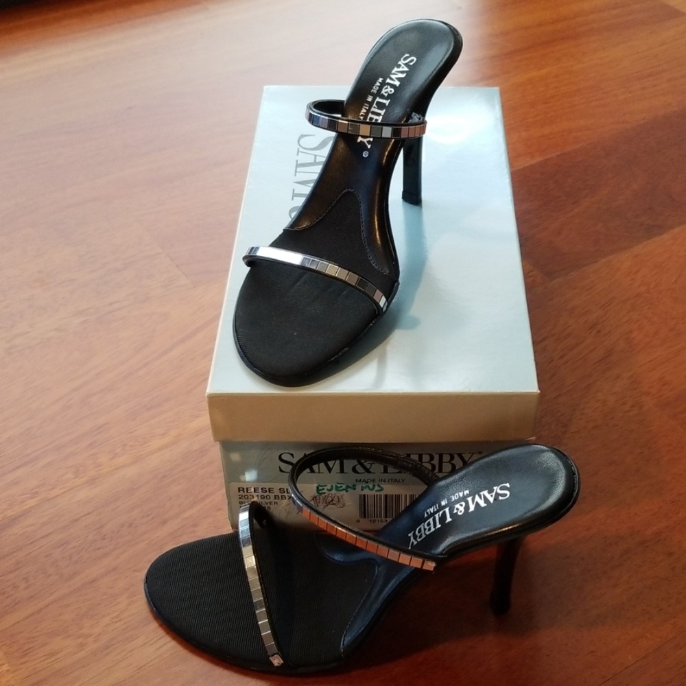 Sam & Libby Black strappy sandals